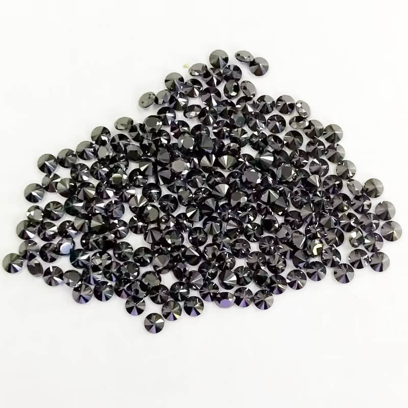 moissanite nera rotonda con accento melee 01