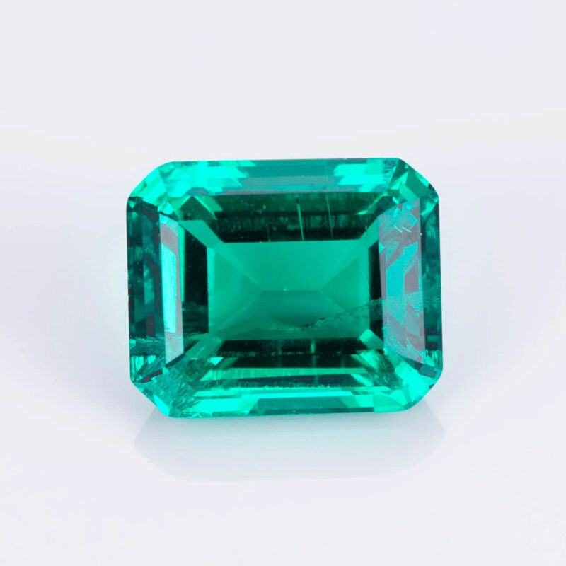 emerald cut lab grown emerald 02 1