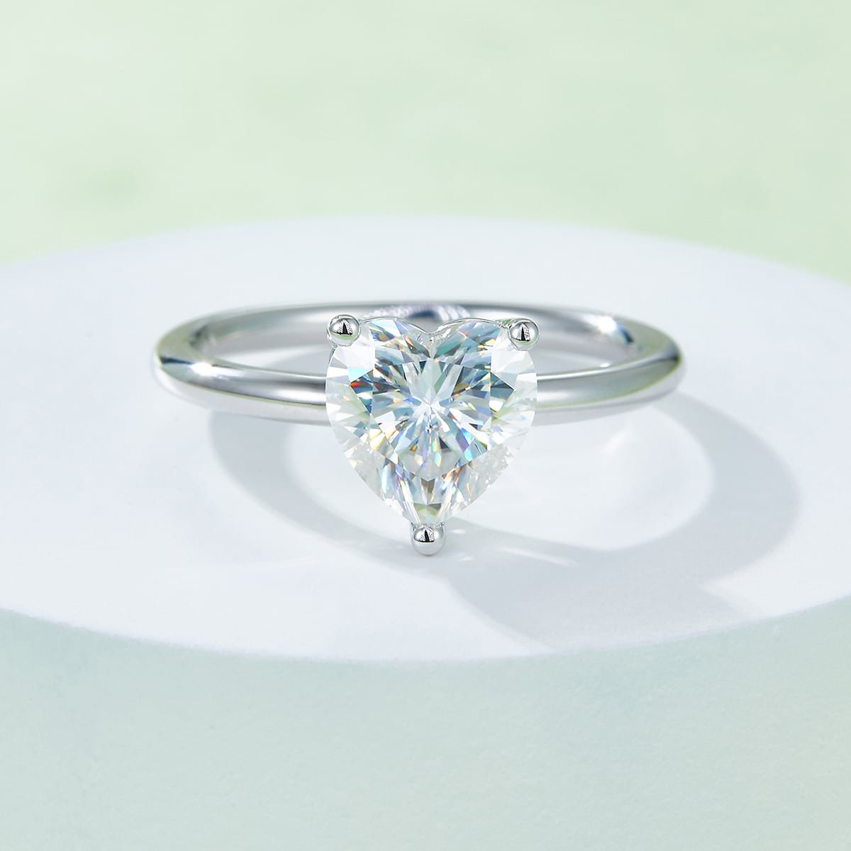 Bague solitaire en moissanite taille cœur M90Q 06 bague solitaire en moissanite taille cœur m90q 06