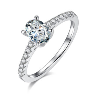 Oval cut Moissanite engagement ring 01