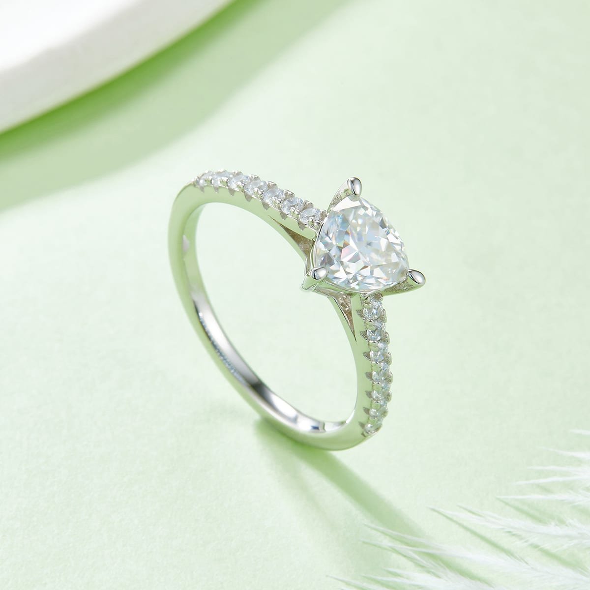 cincin pertunangan moissanite potongan triliun m91f 01