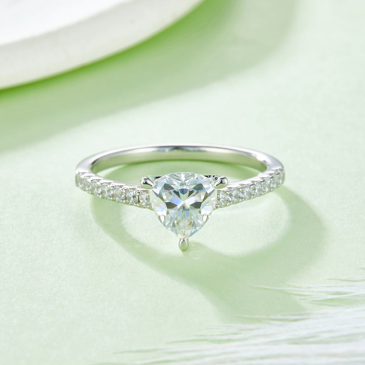 cincin pertunangan moissanite potongan triliun m91f 02