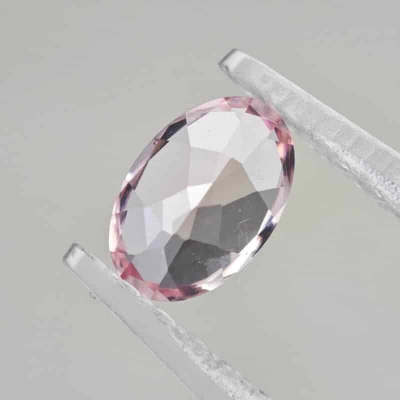 oval cut lab grown morganite pink sapphire 02