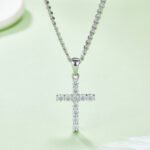 pendentif croix moissanite j001a 01