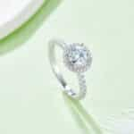 Round Cut Moissanite Halo Ring M16F 01