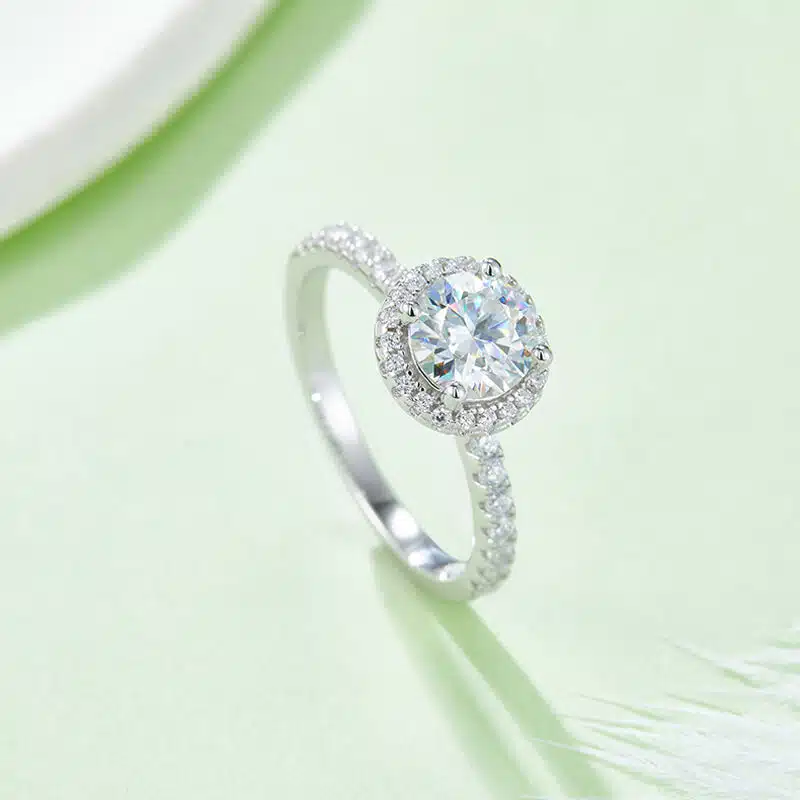round cut moissanite halo ring m16f 01