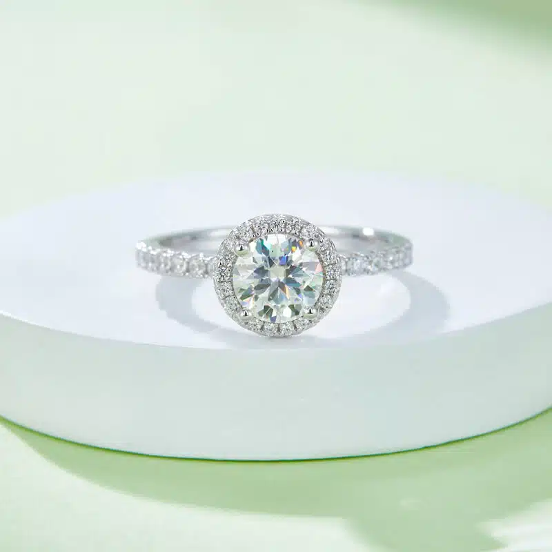 round cut moissanite halo ring m16f 02