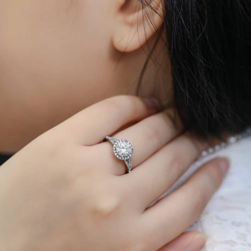 moissanite engagement ring m16c 02