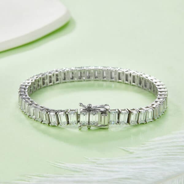 Shop Emerald Cut Moissanite Tennis Bracelet Online