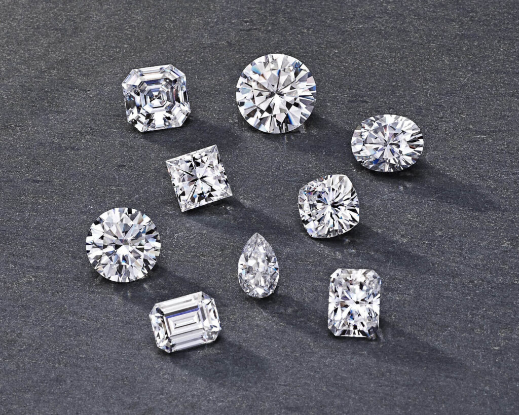 What is Moissanite gemstones? - WeJEWELER