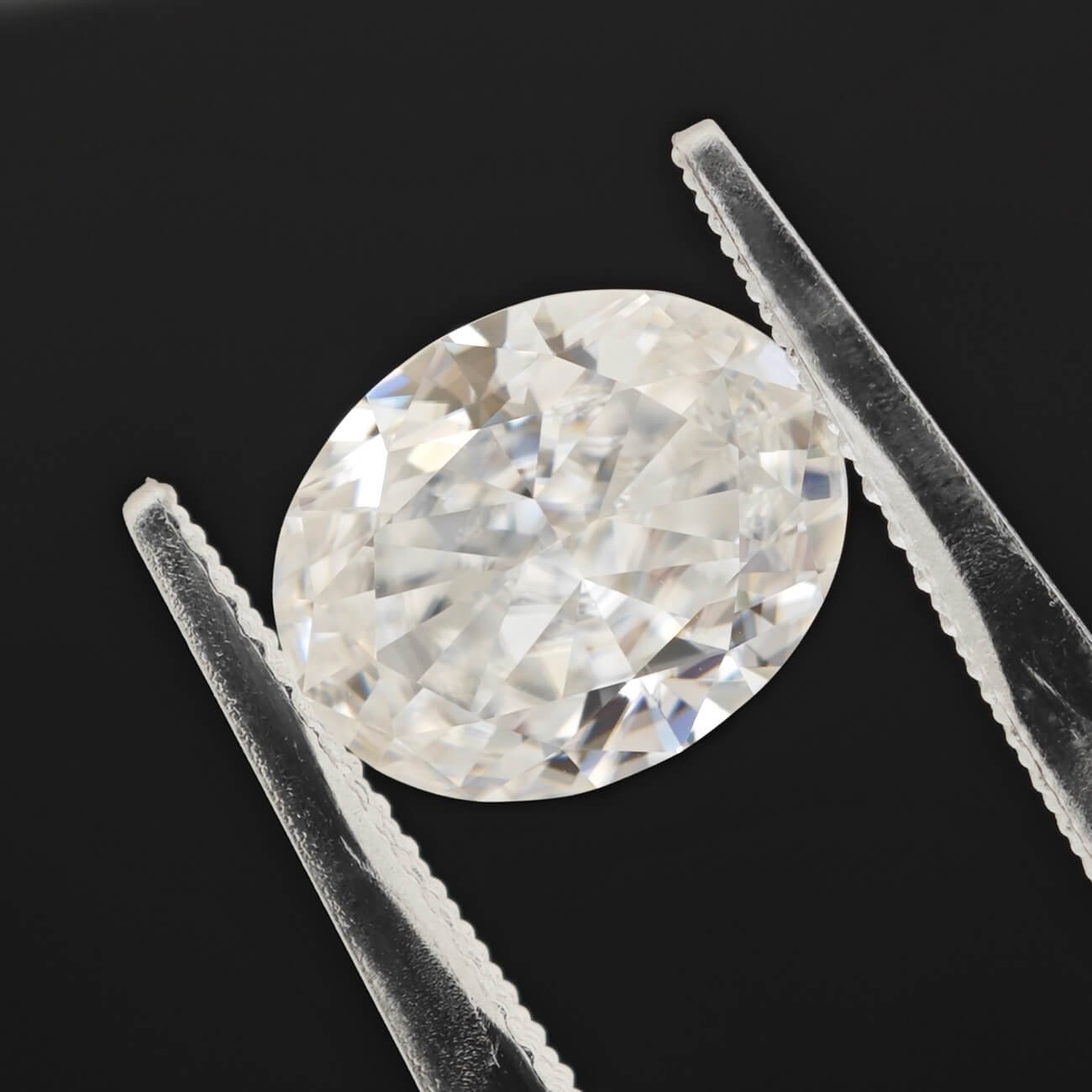 Oval shape crushed ice cut Moissanite 03 Oval shape crushed ice cut Moissanite 03