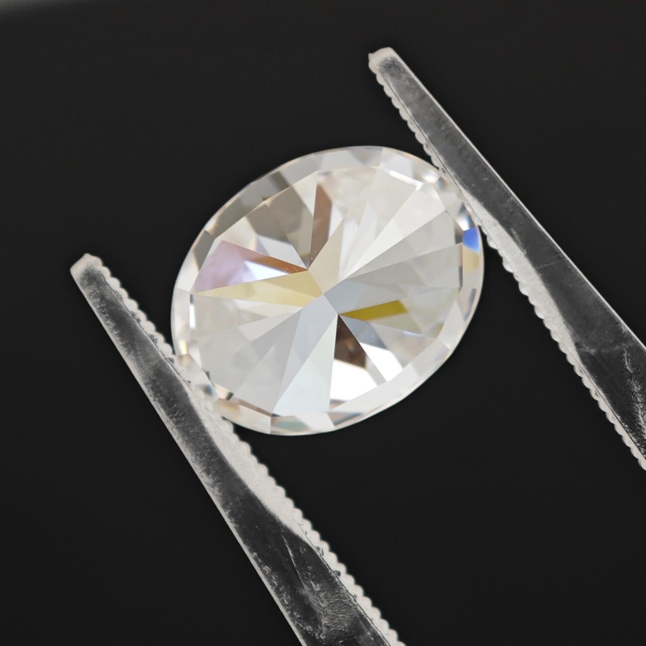 Oval shape crushed ice cut Moissanite 04 Oval shape crushed ice cut Moissanite 04
