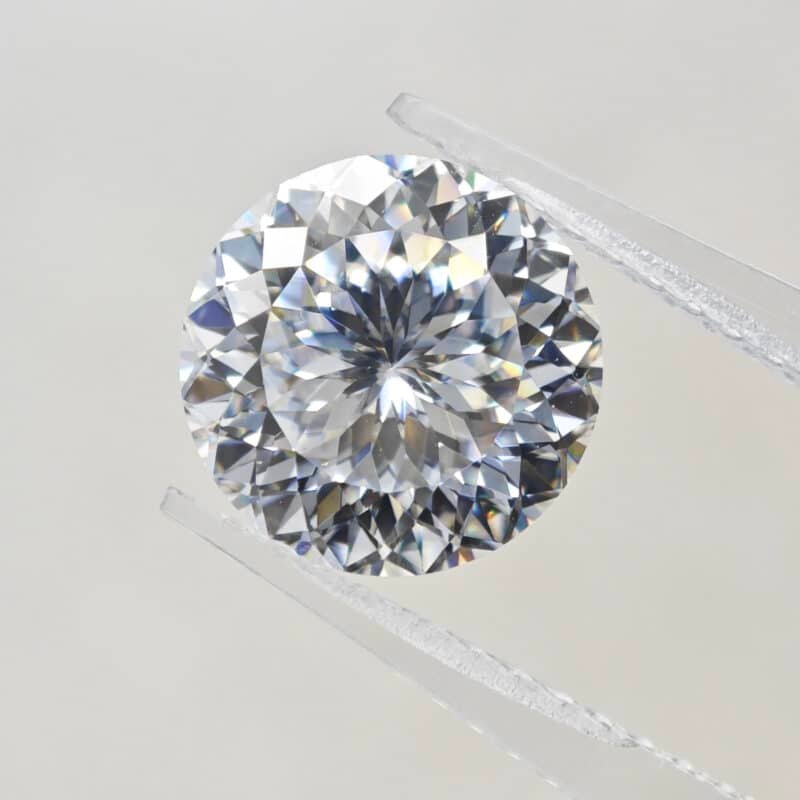 Portuguese cut Moissanite 01