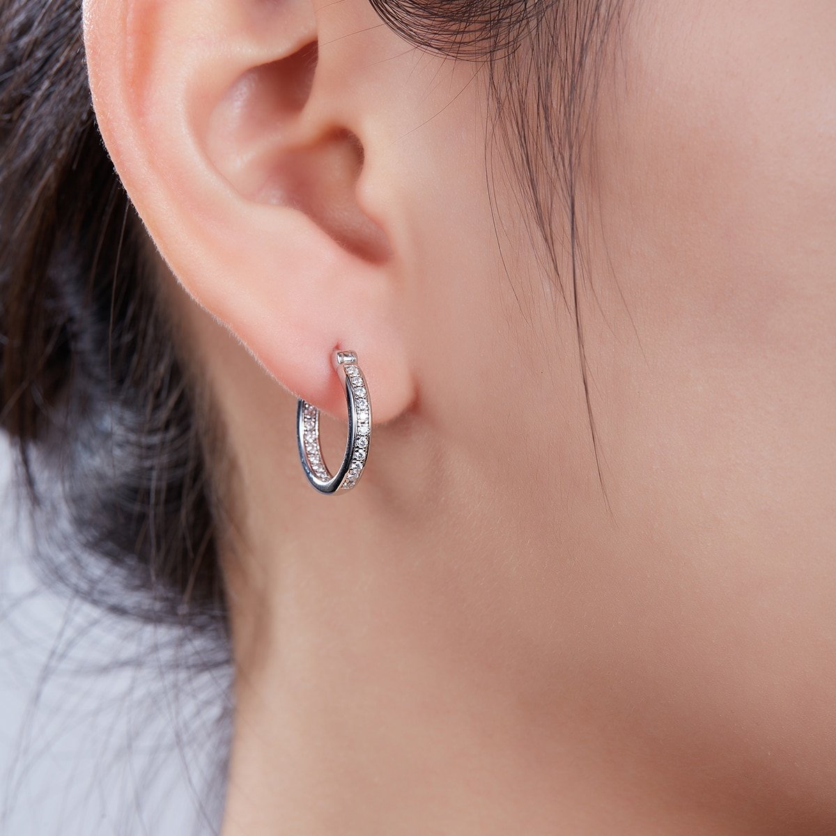 brincos de argola huggie de moissanite k004a