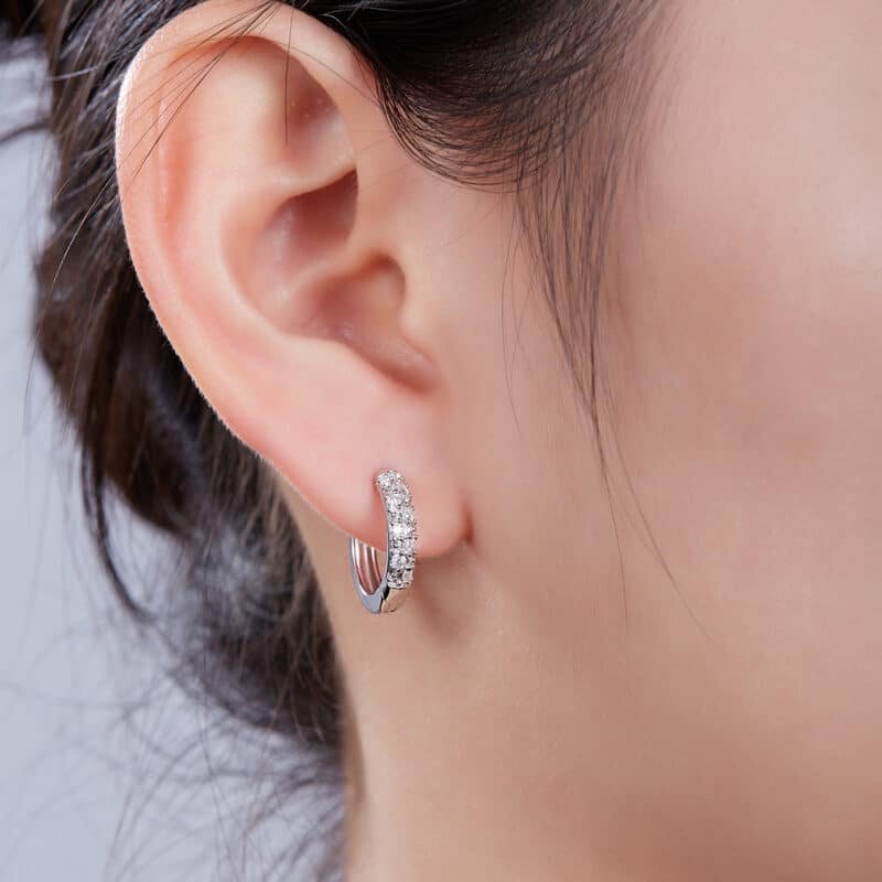 moissanite huggie hoop earrings k009a