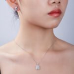 Luxury Halo Setting Emerald Cut Moissanite Earrings 4 moissanite jewelry set t93d