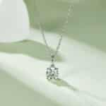 Liontin Moissanite Solitaire Potongan Bulat 02