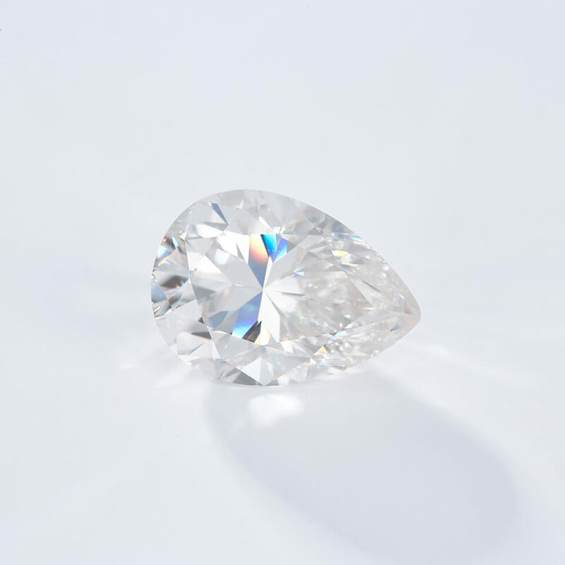 Birnenschliff-Diamant aus Laborzucht 03
