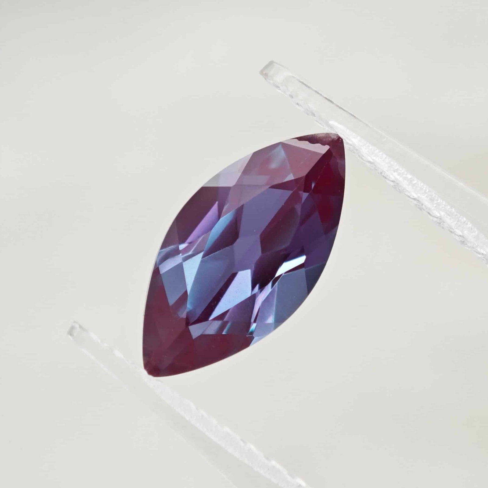 taglio marquise laboratorio coltivato alessandrite 01