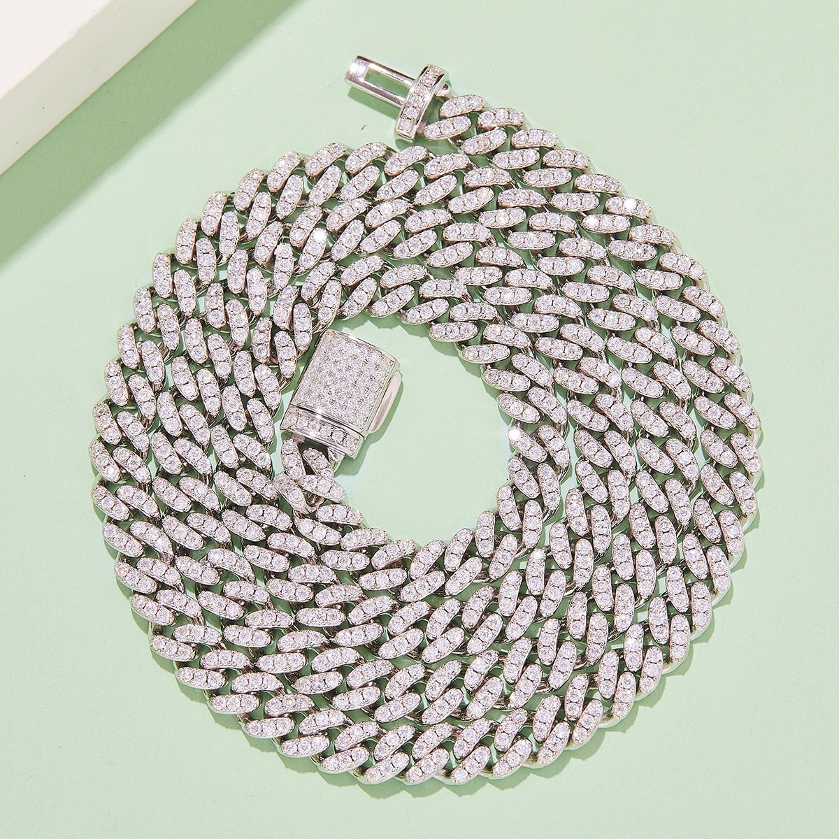 6 mm Moissanit-Halskette mit kubanischen Gliedern