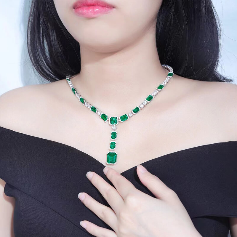collana di smeraldi