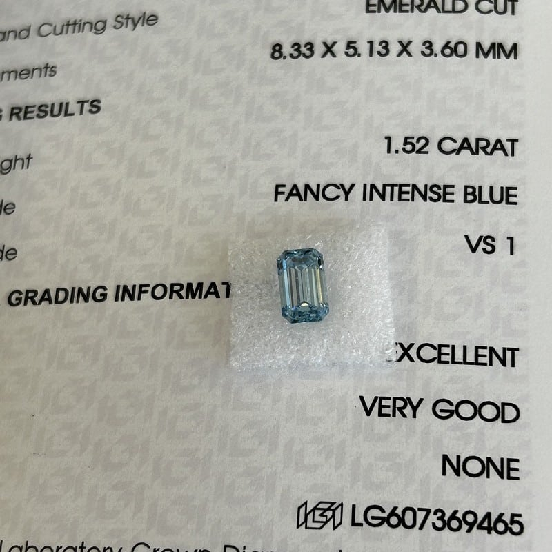 1.52ct emerald cut fancy intense blue lab grown diamond 01