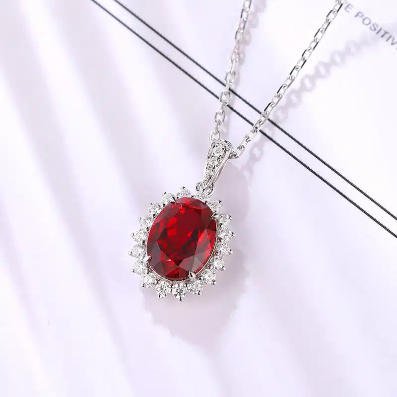 Pendentif en pierre précieuse cultivée en laboratoire de taille ovale de 2,0 ct 05
