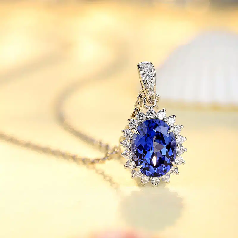 Pendentif en pierre précieuse cultivée en laboratoire de taille ovale de 2,0 ct 06