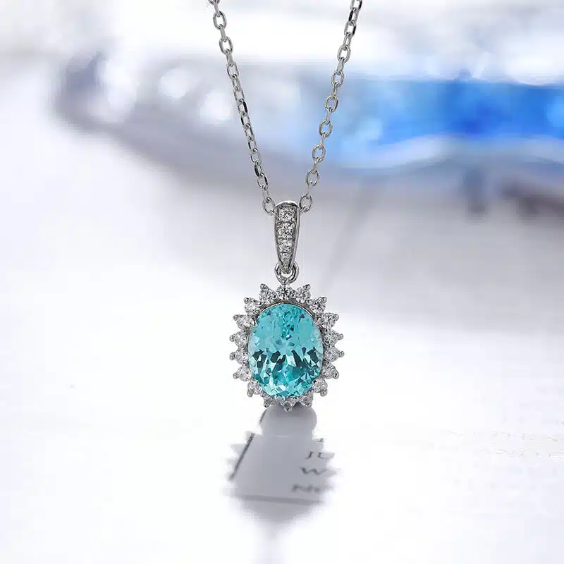 Pendentif en pierre précieuse cultivée en laboratoire de taille ovale de 2,0 ct 07