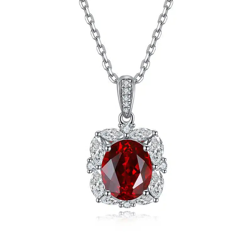 Collana con pendente in rubino coltivato in laboratorio con taglio ovale da 3,6 ct 01