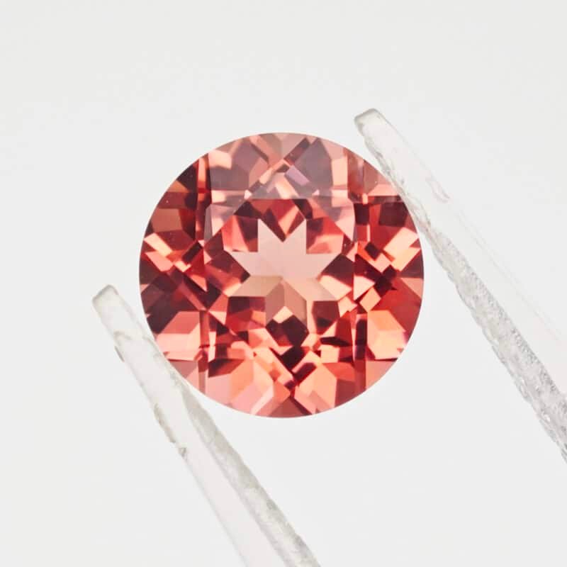 round brilliant cut lab grown padparadscha sapphire 01