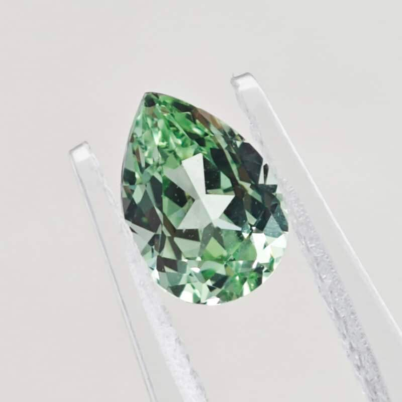 pear cut lab grown green sapphire 01