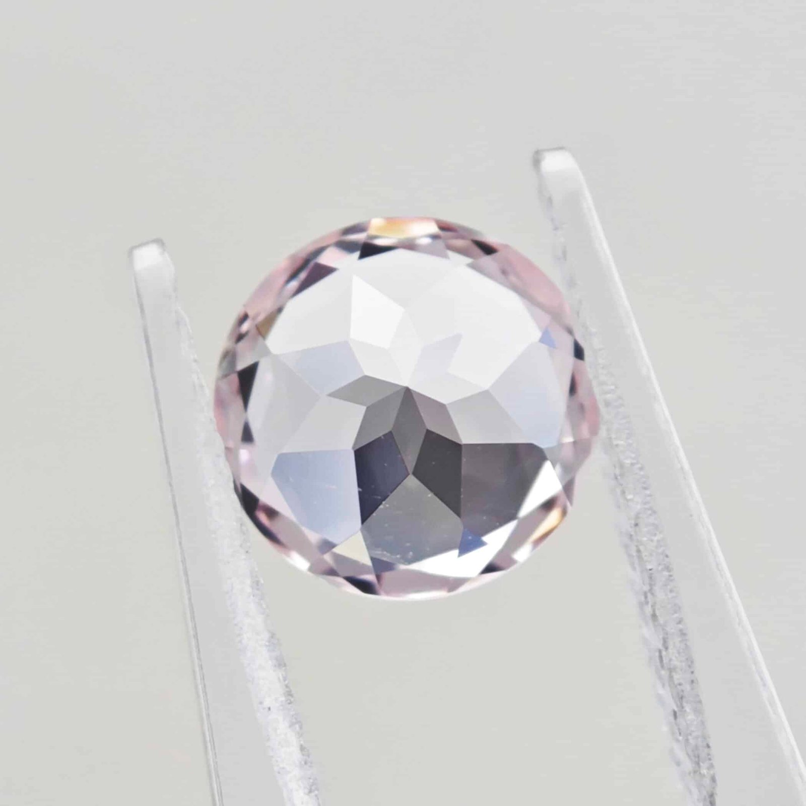 Zafiro rosa cultivado en laboratorio de talla redonda 02 Zafiro rosa cultivado en laboratorio de talla redonda 02