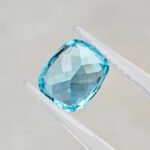 paraiba allungata tagliata a cuscino coltivata in laboratorio 02