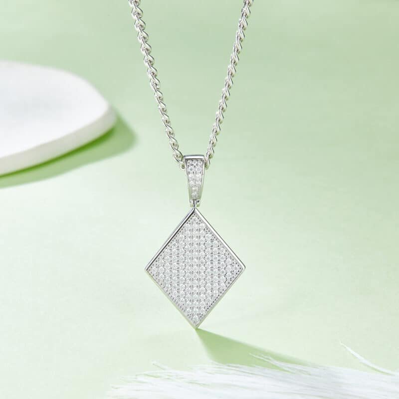 luxury classic moissanite iced out pendant 03