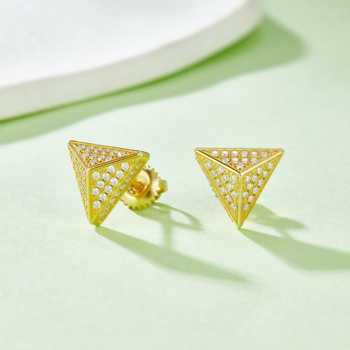 orecchini hip hop da uomo con moissanite e chiusura a vite a forma di triangolo in argento sterling j024a 04