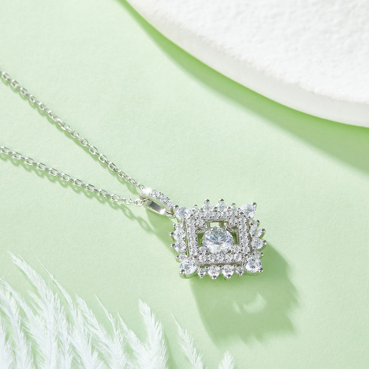 mặt dây chuyền moissanite nhảy múa bằng bạc nguyên chất oldv 05