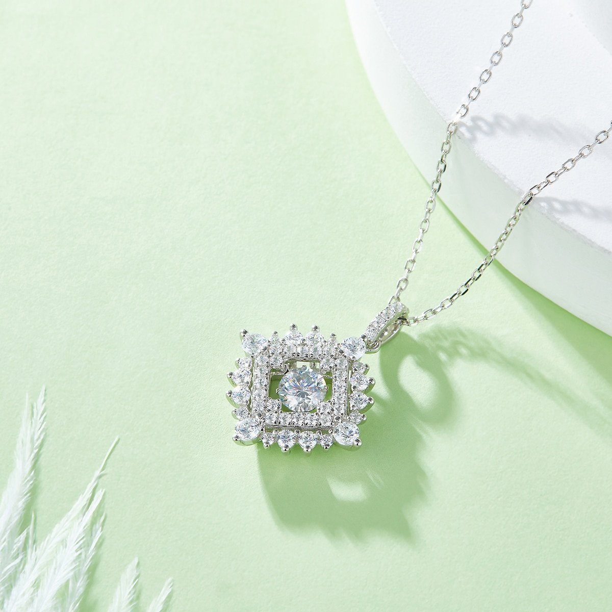 Dây chuyền mặt dây chuyền moissanite nhảy múa bằng bạc nguyên chất oldv 06