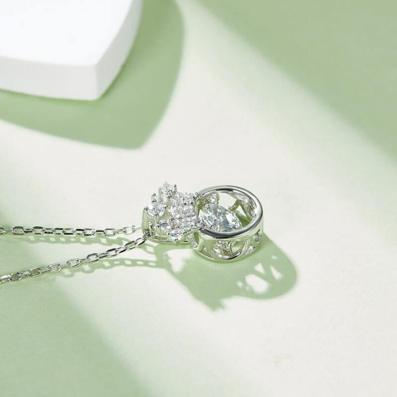 crown shape dancing moissanite pendant necklace oldl 05