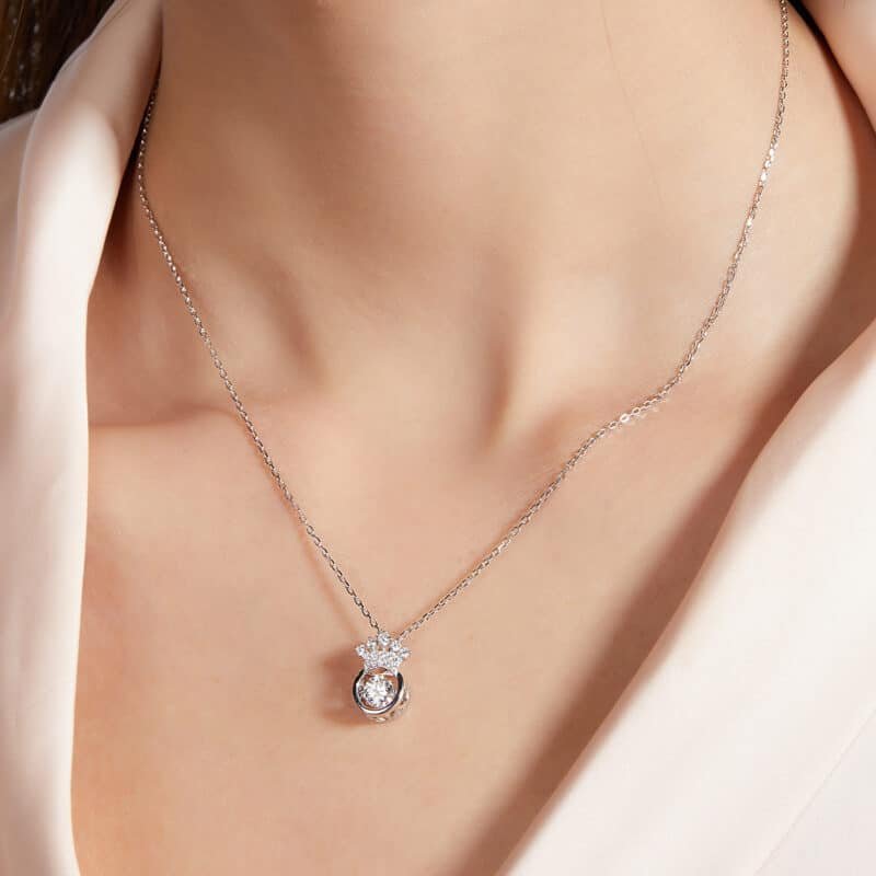 crown shape dancing moissanite pendant necklace oldl 07