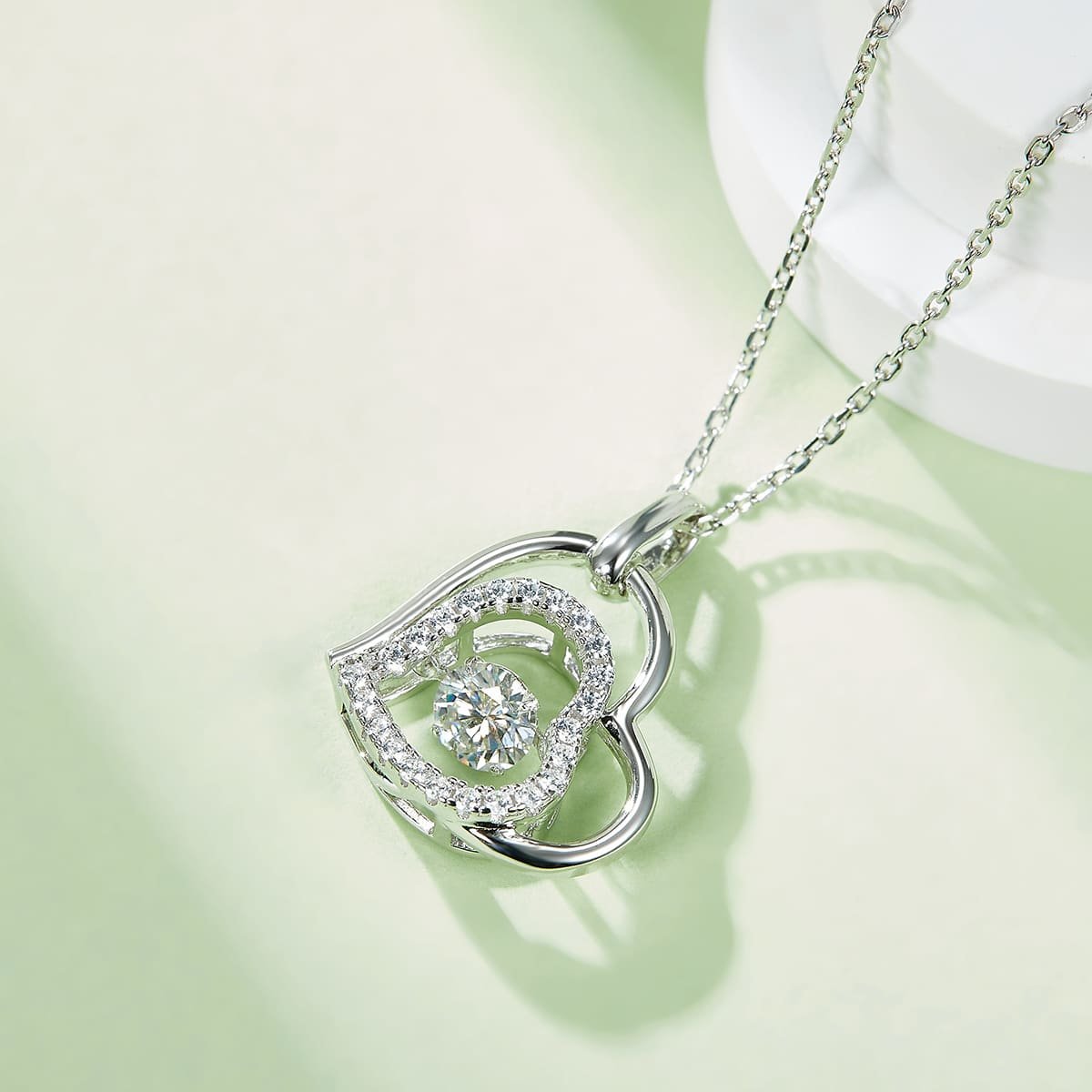 heart shape dancing moissanite pendant necklace oldg 06