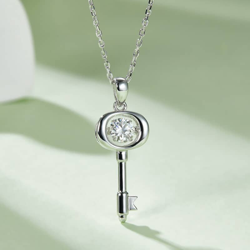key shape dancing moissanite pendant necklace oldi 04