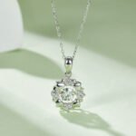Sterling zilveren dansende moissaniet hanger ketting 3 sterling silver dancing moissanite pendant necklace oldt 04