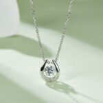 Collar con colgante de moissanita danzante en plata de ley 3 sterling silver dancing moissanite pendant necklace oldf 0