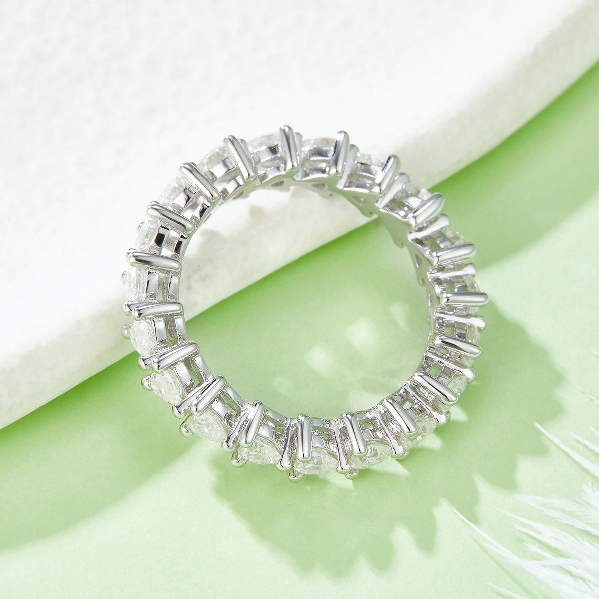 Anel de eternidade com moissanita lapidada em formato de coração m97c 05