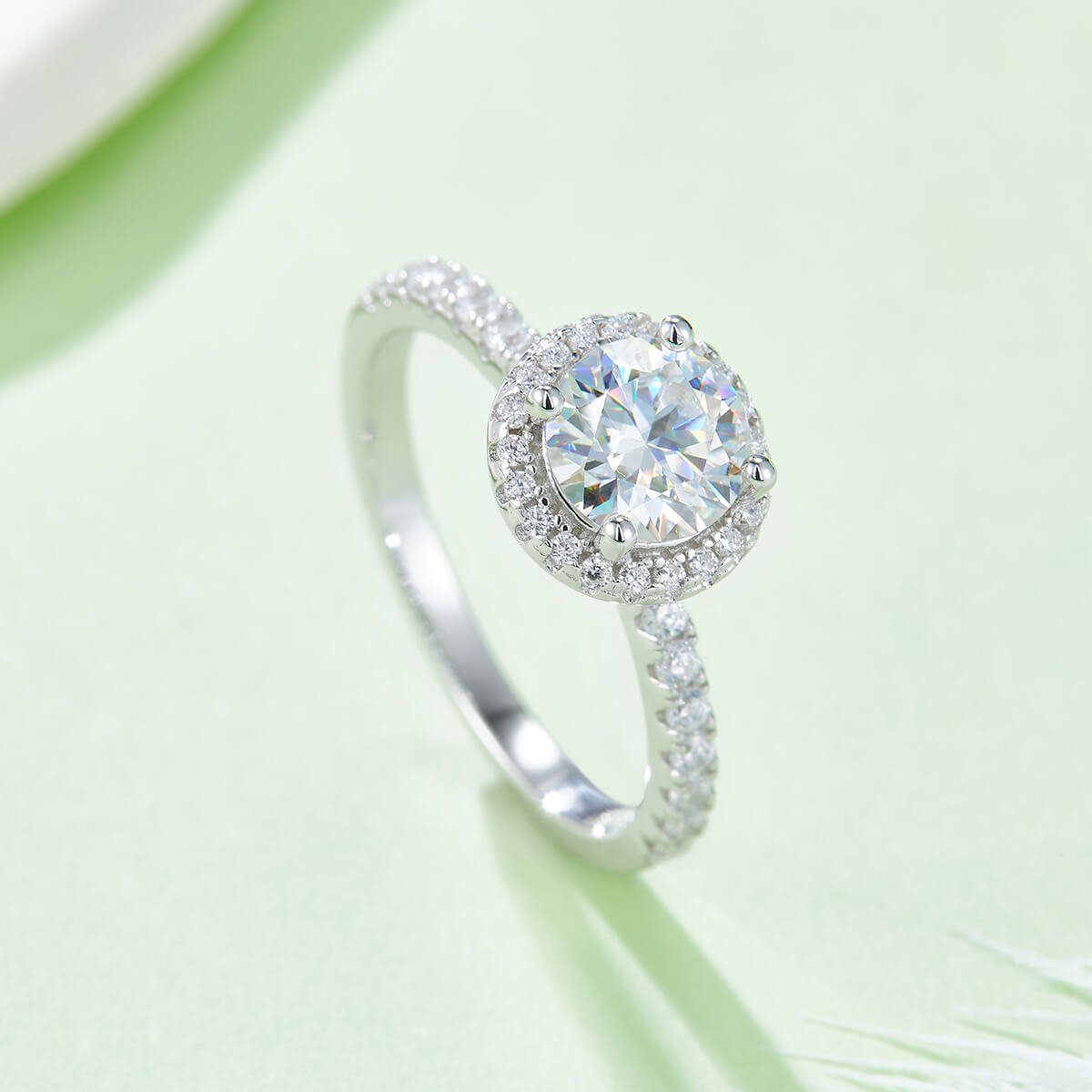 Anello di fidanzamento con alone di moissanite taglio rotondo m96A M96H 04 anello di fidanzamento con alone di moissanite taglio rotondo m96a m96h 04