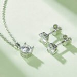 Classic Round Cut Moissanite Solitaire Earrings 3 classic oval cut moissanite solitaire earrings t90a-e 06