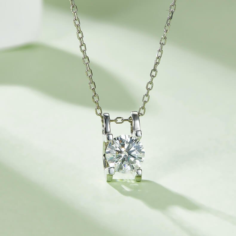 classic bull head setting moissanite pendant necklace t04a-n 02