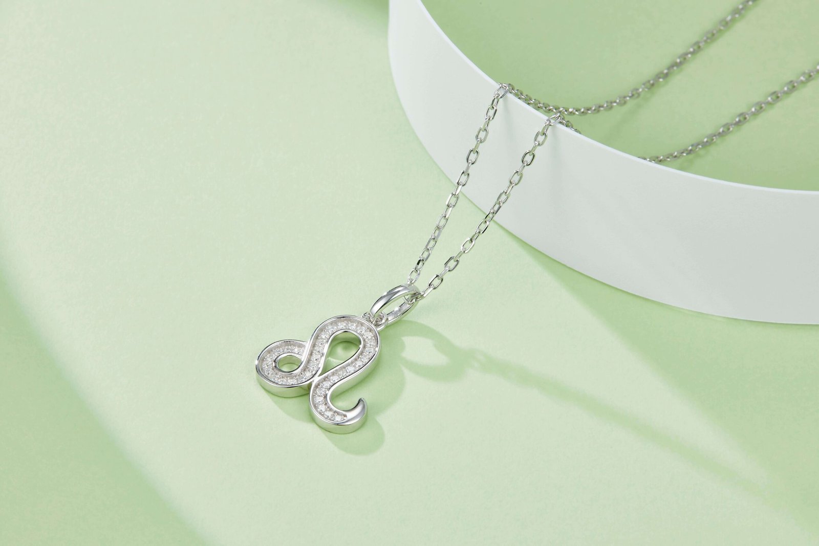 Leo of the Zodiac Moissanite pendant necklace OXZE 04