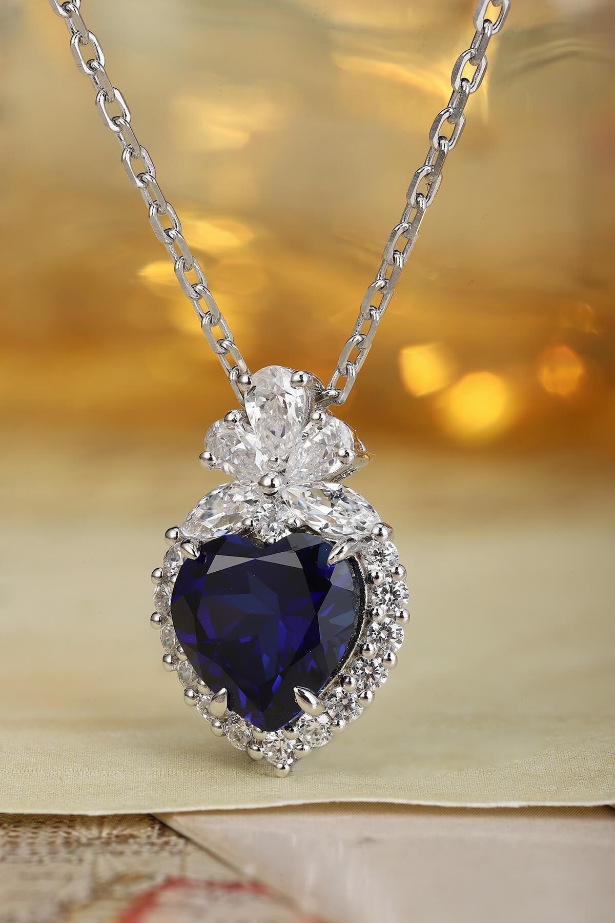 Lab grown blue sapphire pendant necklace 02